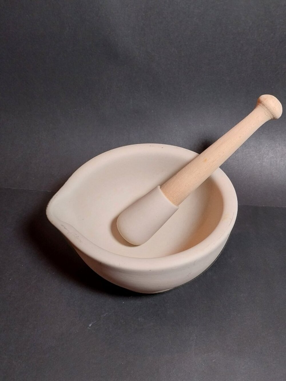 MILTON BROOK #3 Off-White Unglazed Ceramic Mortar & Pestle